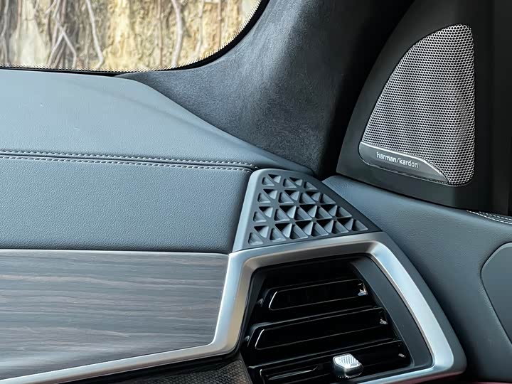 BMW X5 2025 2025款 xDrive 40Li M运动曜夜套装