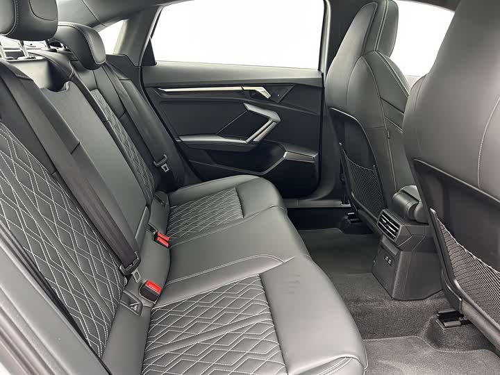 Audi A3 2024 2024款 A3L Limousine 35 TFSI 时尚运动型