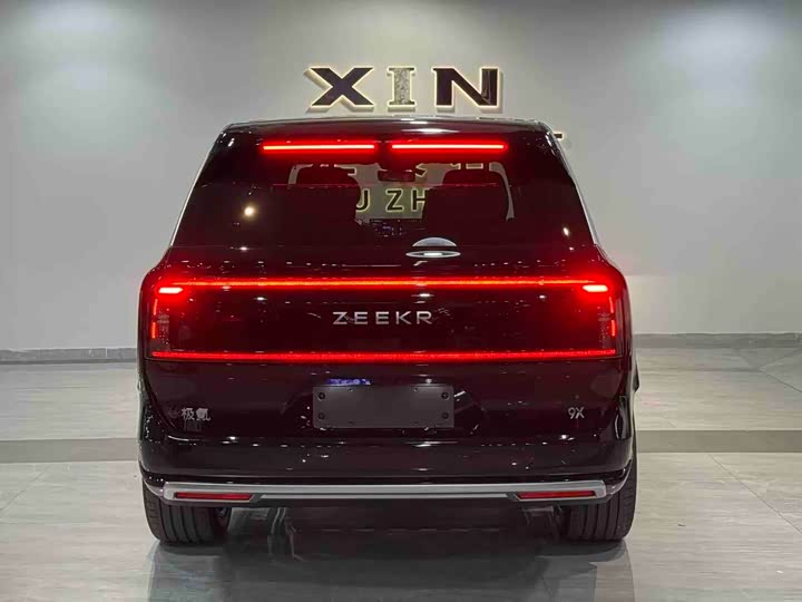 Zeekr 9X 2025 2025款 Max版 55kWh