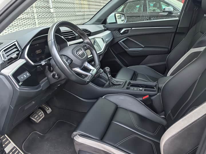 Audi Q3 2024 2024款 35 TFSI 时尚动感型