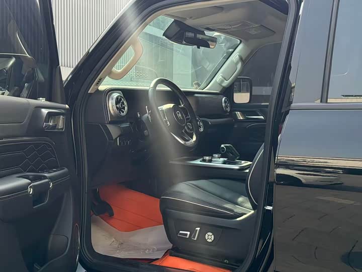 Tank 300 2024 2024款 2.0T 征服者