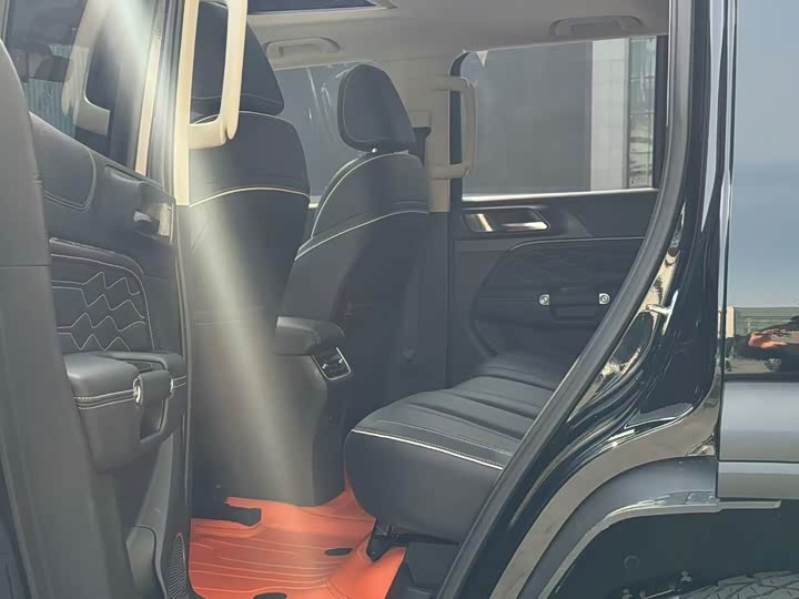 Tank 300 2024 2024款 2.0T 征服者