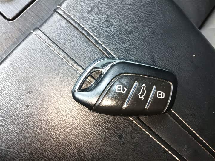 Roewe RX5 Max 2022 2022款 1.5T 自动有为尊贵版