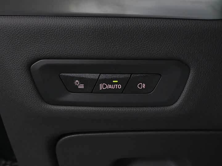 BMW X5 2024 2024款 xDrive 40Li 尊享型黑焰限量版