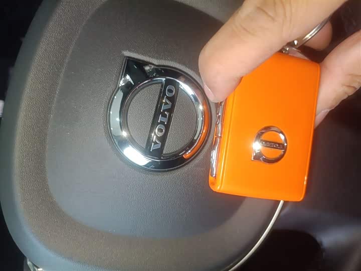 Volvo S60 2024 2024款 B4 智逸豪华版