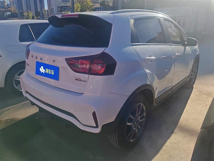 Geely Vision X3 2021 2021款 PRO 1.5L CVT尊贵型