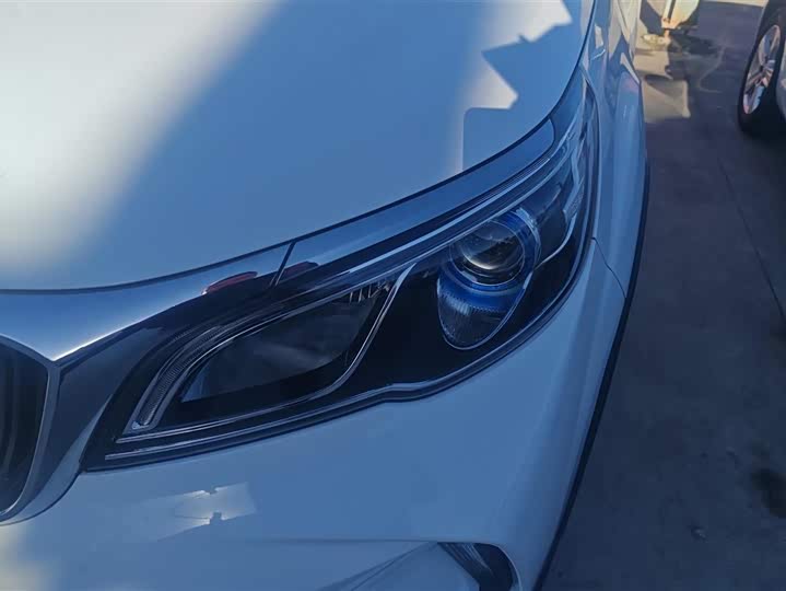 Geely Vision X3 2021 2021款 PRO 1.5L CVT尊贵型