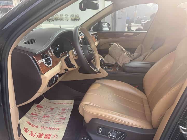 Bentley Bentayga 2024 2024款 4.0T V8