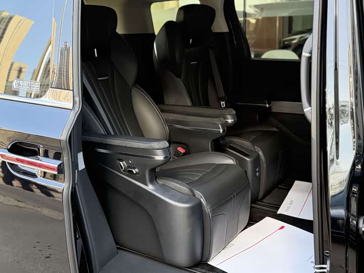 Hongqi HQ9 2024 2024款 2.0T 商务版