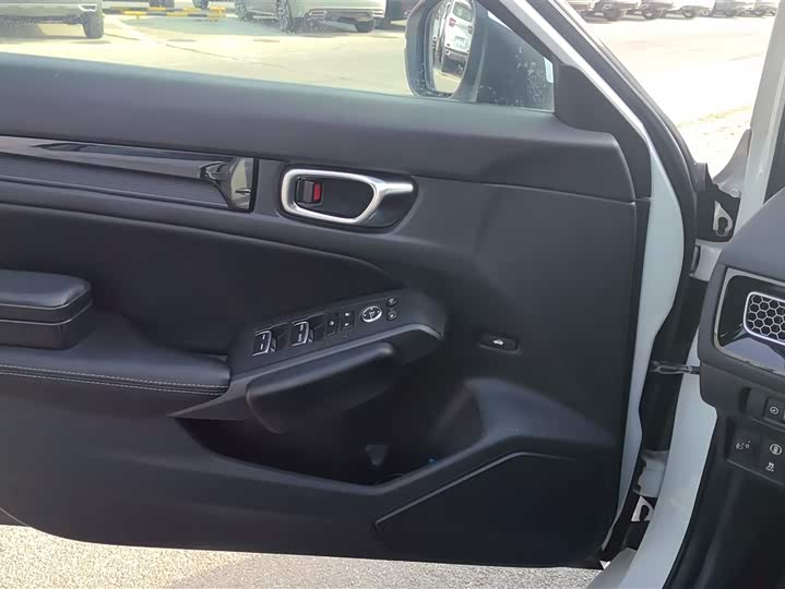 Honda Integra 2023 2023款 240TURBO CVT领先版