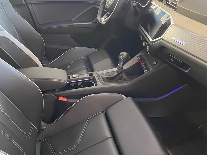 Audi Q3 2024 2024款 40 TFSI 时尚动感型