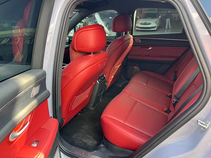 Aito M5 2025 2025款 增程 Ultra 四驱版