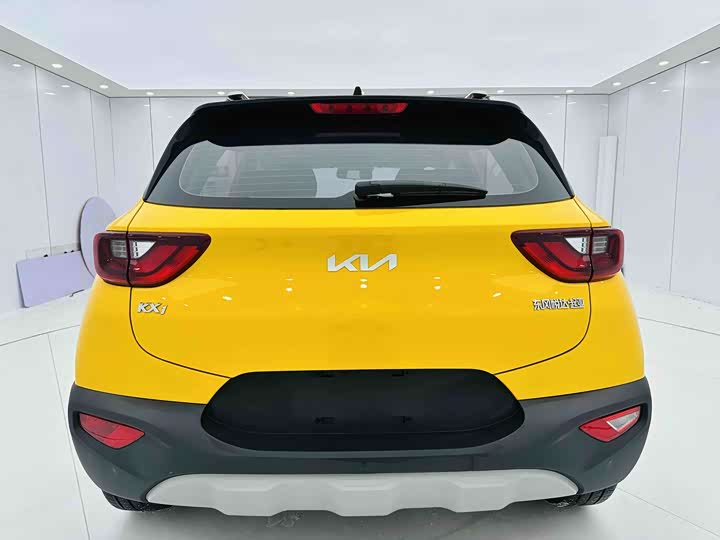 Kia KX1 2021 2021款 1.4L CVT趣享天窗款