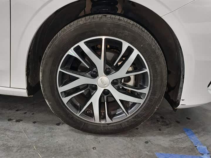 Geely Emgrand 2025 2025款 第4代 1.5L CVT龙腾版