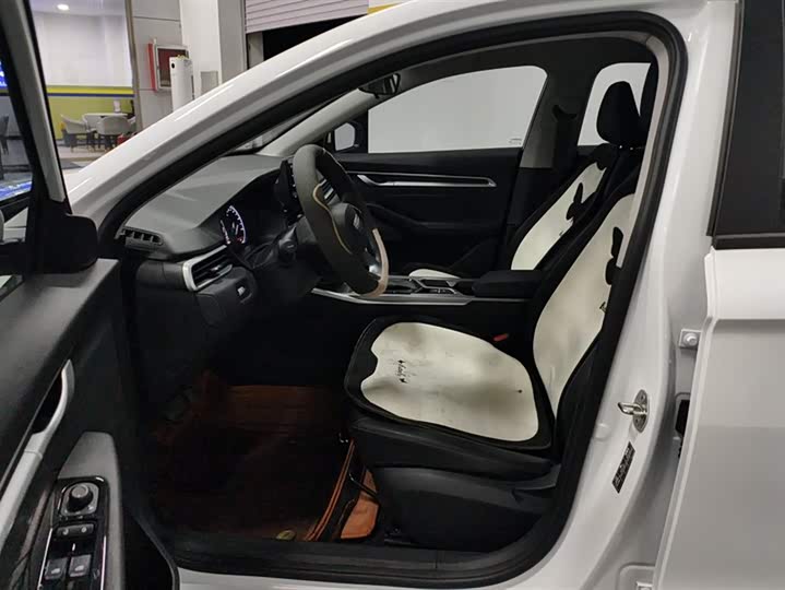 Geely Emgrand 2025 2025款 第4代 1.5L CVT龙腾版