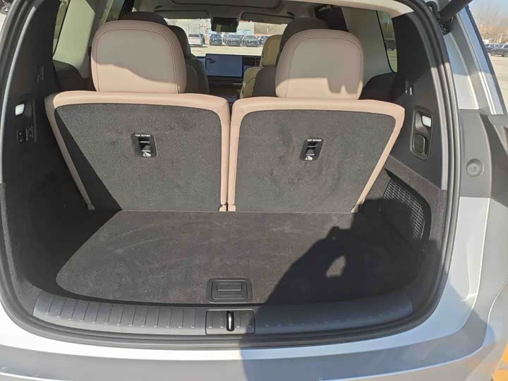 LiXiang i8 2025 2025款 标准版