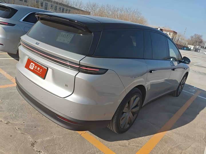 LiXiang i8 2025 2025款 标准版