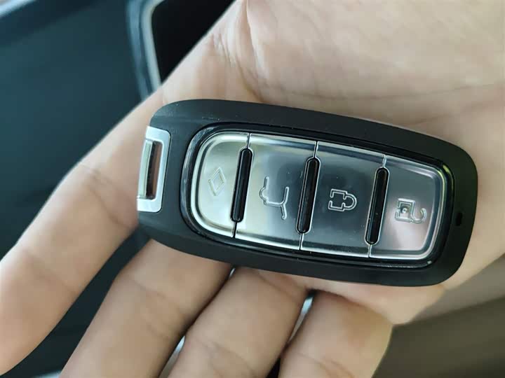 Chery Tiggo 8L 2024 2024款 2.0T 两驱豪华版 5座