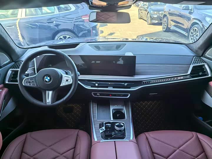 BMW X5 2023 2023款 xDrive 40Li M运动套装