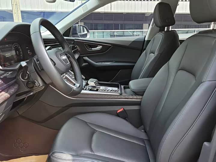 Audi Q8 2022 2022款 55 TFSI 豪华动感型