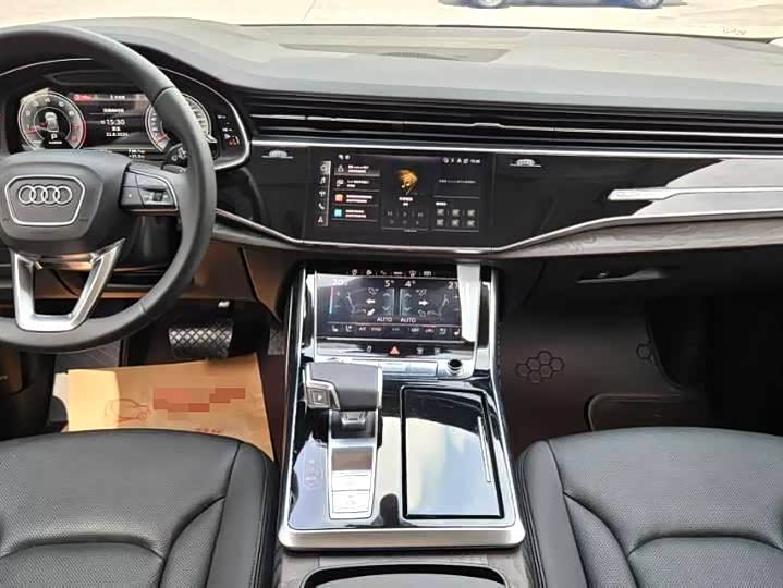 Audi Q8 2022 2022款 55 TFSI 豪华动感型