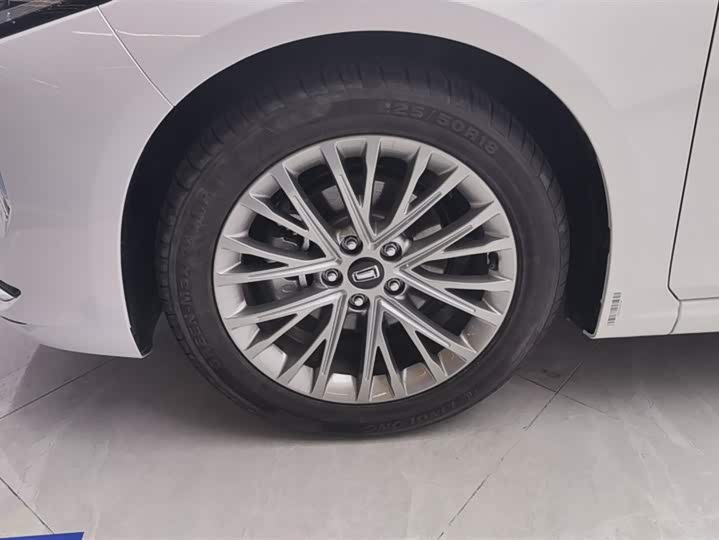 Bestune B70 2025 2025款 龙耀版 1.5T 质享型