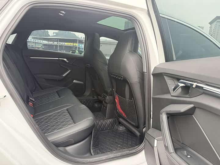 Audi A3 2025 2025款 A3L Limousine 35TFSI 飞驰悦享型