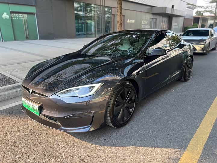 Tesla Model S 2023 2023款 三电机全轮驱动 Plaid版