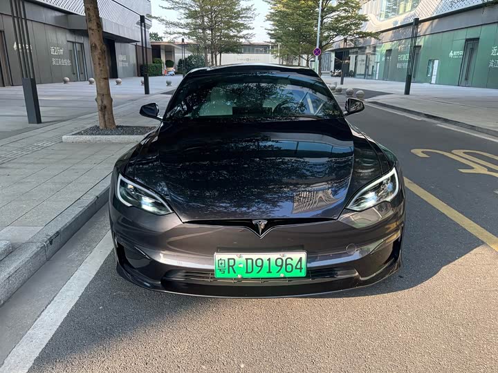 Tesla Model S 2023 2023款 三电机全轮驱动 Plaid版