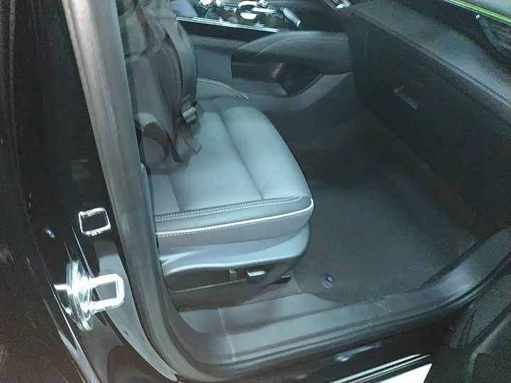 Buick Envision Plus 2024 2024款 昂科威Plus 28T 四驱尊享版