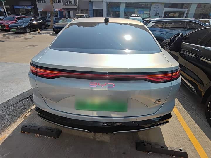 BYD Han L 2025 2025款 DM-i 200KM激光雷达尊享型