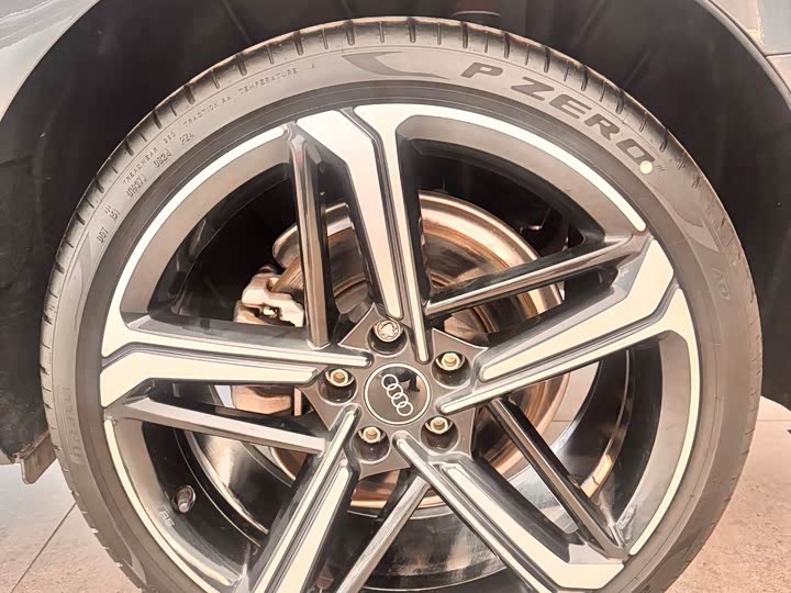 Audi A4L 2024 2024款 40 TFSI 豪华动感型