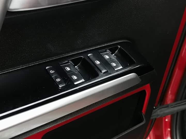 BAIC Beijing BJ40 2024 2024款 2.0T 城市猎人荣耀版