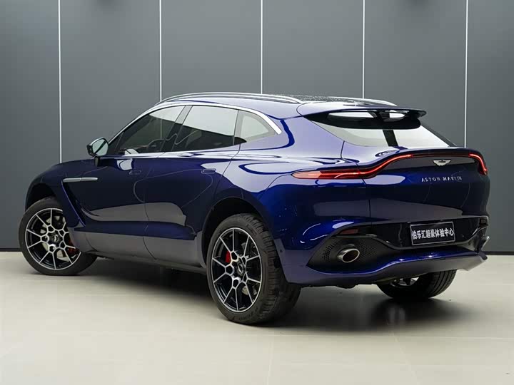 Aston Martin DBX 2023 2023款 3.0T STRAIGHT-SIX