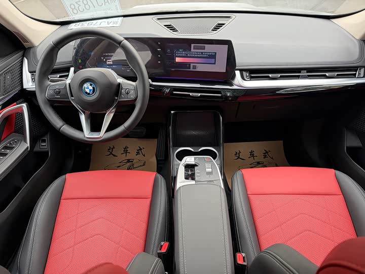 BMW iX1 2023 2023款 eDrive25L X设计套装