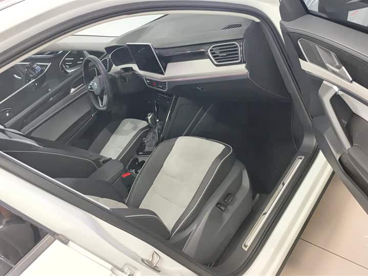 Volkswagen Tayron X 2023 2023款 330TSI 两驱尊贵高能版