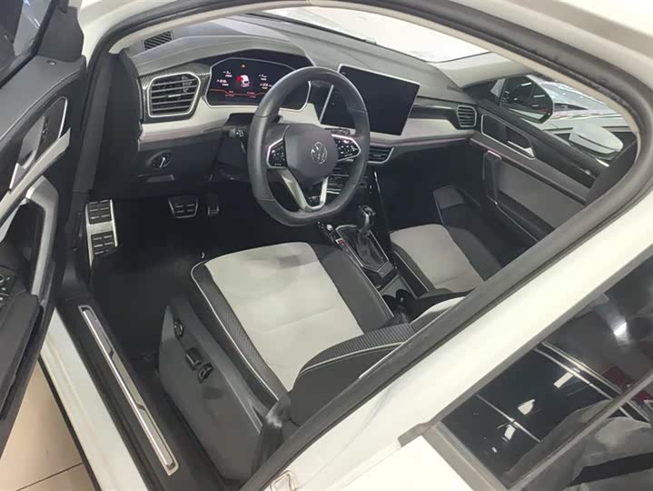 Volkswagen Tayron X 2023 2023款 330TSI 两驱尊贵高能版