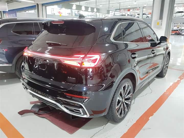 Hongqi HS5 2025 2025款 2.0T 四驱旗享Pro版
