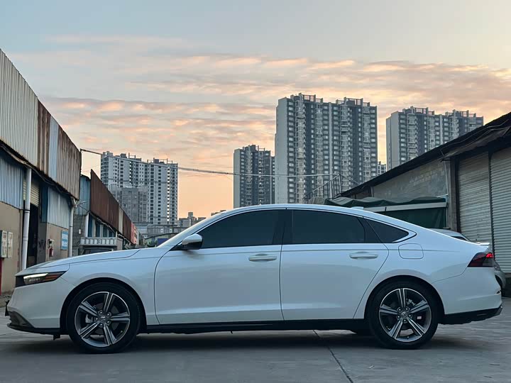 Honda Accord 2025 2025款 260TURBO 尊贵版