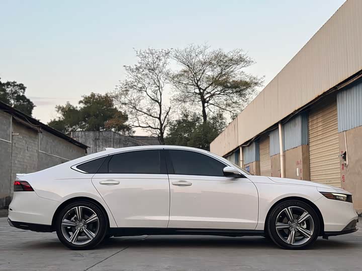Honda Accord 2025 2025款 260TURBO 尊贵版