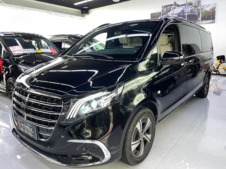 Mercedes-Benz Vito 2024 2024款 2.0T 商务版 7座