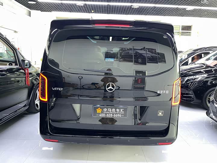 Mercedes-Benz Vito 2024 2024款 2.0T 商务版 7座