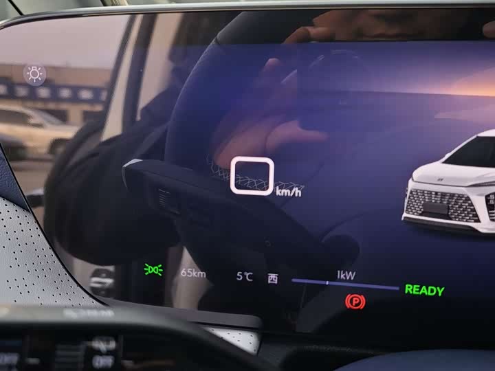 Buick GL8 Hybrid 2024 2024款 陆尊 奢享版 6座