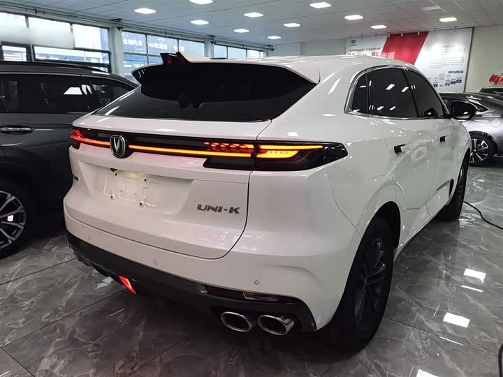 Changan UNI-K 2021 2021款 2.0T 豪华型