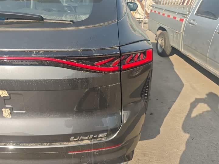 Changan UNI-Z Hybrid 2025 2025款 智慧新蓝鲸 125km 战舰+