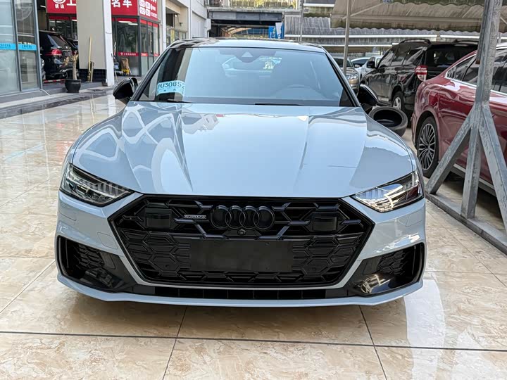 Audi A7L 2024 2024款 55 TFSI quattro RS 套件竞速版