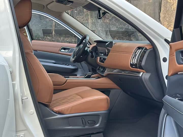 Nissan Pathfinder 2024 2024款 380VC-TURBO 四驱智尊版 6座