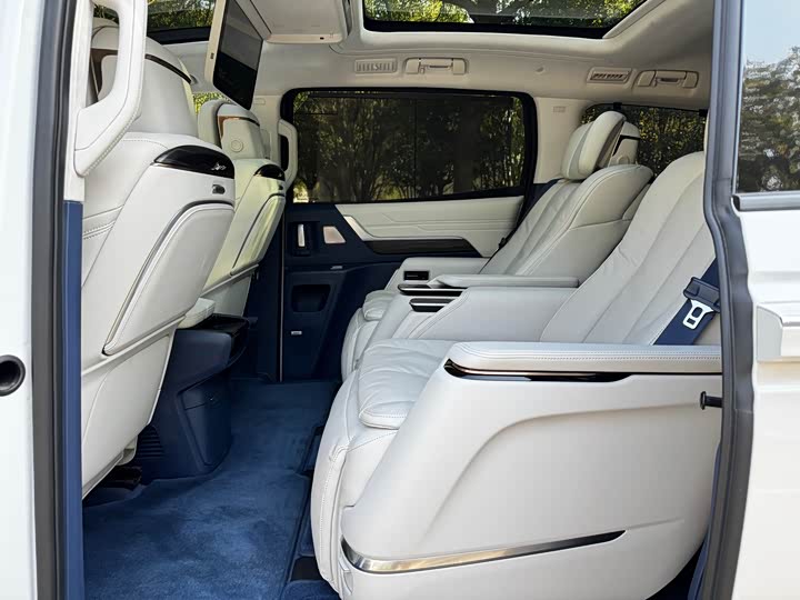 Buick GL8 Century 2025 2025款 2.0T 七座蕴世版