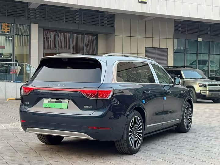 Aito M9 2025 2025款 增程 Ultra版 52kWh 5座版