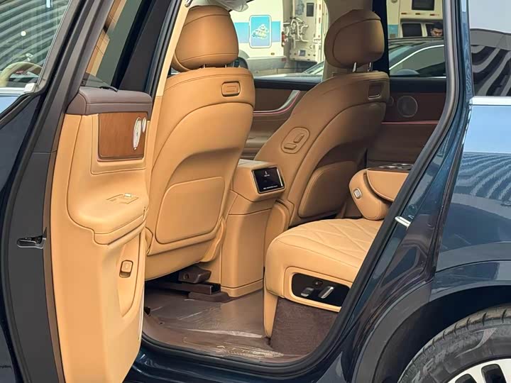 Aito M9 2025 2025款 增程 Ultra版 52kWh 5座版